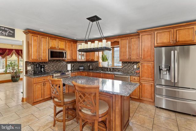 163 BUNTING AVE, Hamilton, NJ 08611