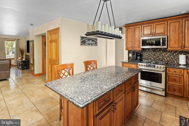 163 BUNTING AVE, Hamilton, NJ 08611