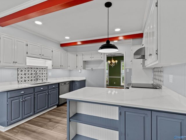 2312 Auburn Drive SW, Decatur, AL 35603