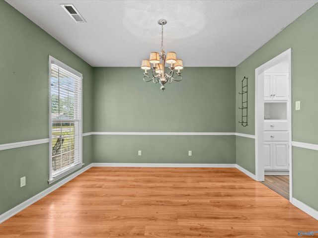2312 Auburn Drive SW, Decatur, AL 35603