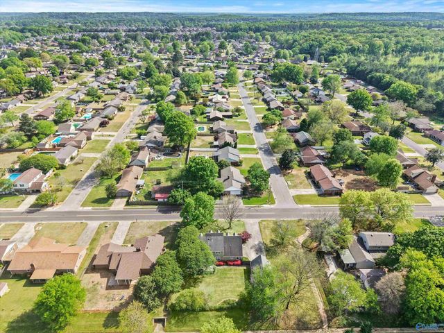 2312 Auburn Drive SW, Decatur, AL 35603