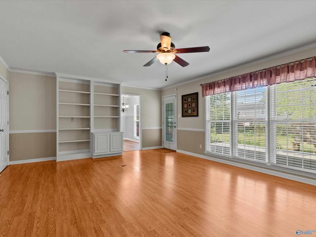 2312 Auburn Drive SW, Decatur, AL 35603