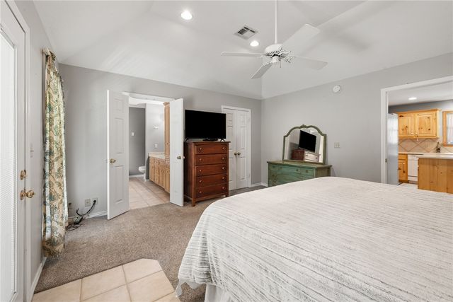 236 North Golfview Drive, Hilltop Lakes, TX 77871
