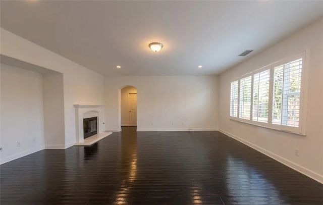 1318 S Swan Loop, Upland, CA 91784