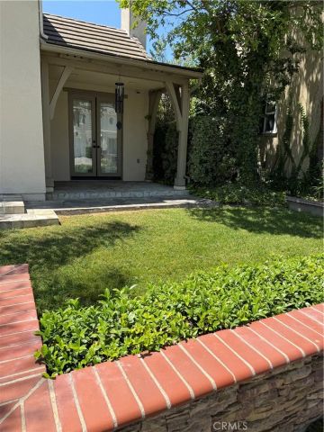 1318 S Swan Loop, Upland, CA 91784