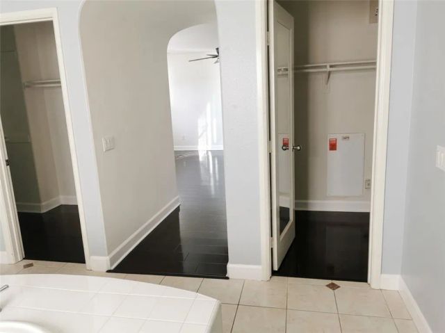 1318 S Swan Loop, Upland, CA 91784