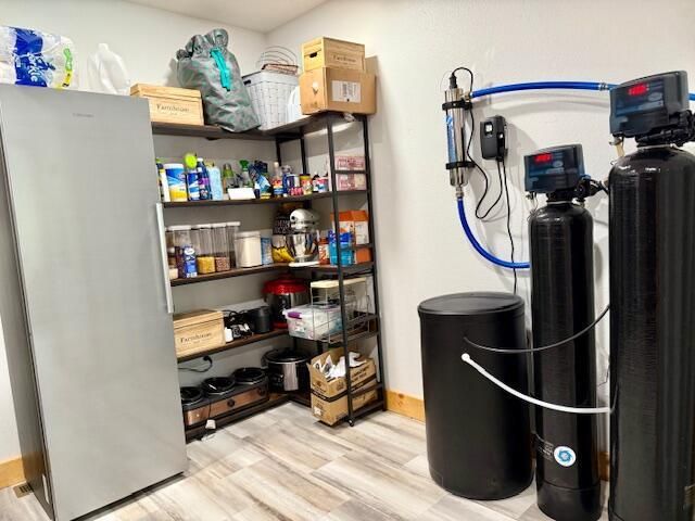 16444 Freedom Road, Willow Springs, MO 65793