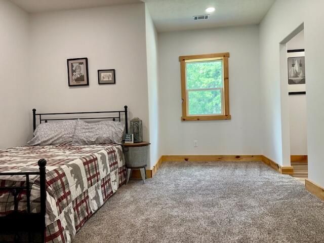 16444 Freedom Road, Willow Springs, MO 65793