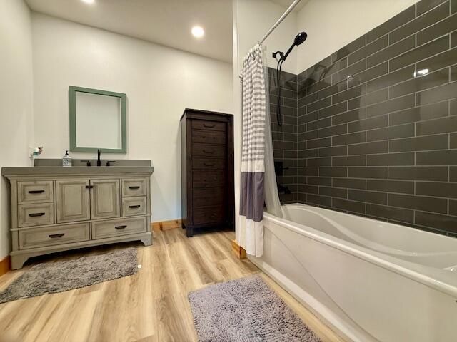 16444 Freedom Road, Willow Springs, MO 65793