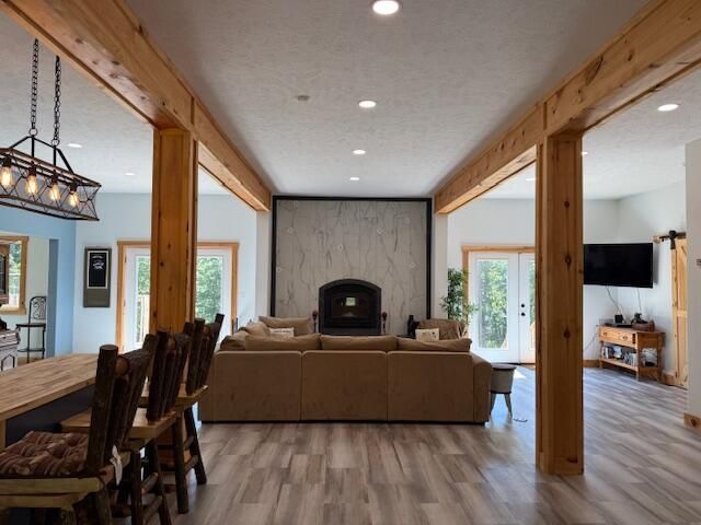 16444 Freedom Road, Willow Springs, MO 65793