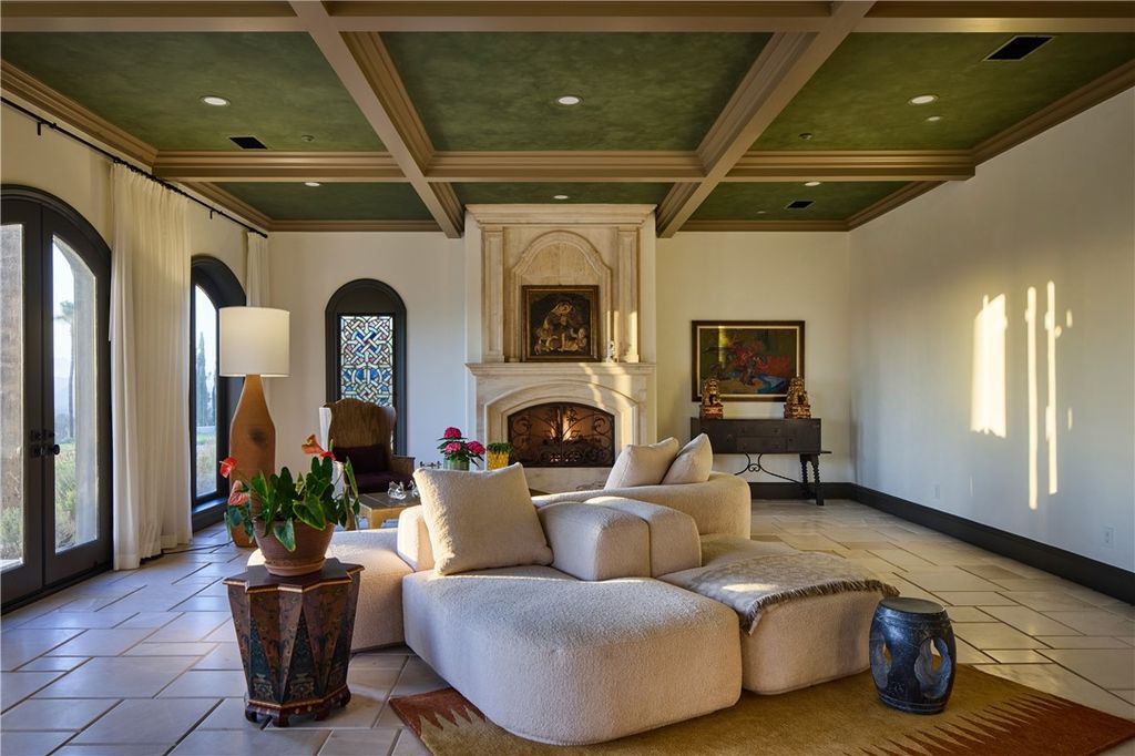Image 4 of property listing at 2019 Polo Court, Riverside, CA 92506