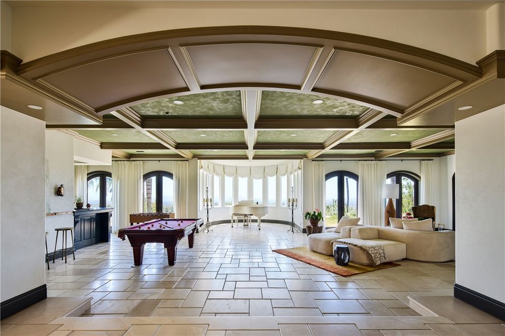 Image 8 of property listing at 2019 Polo Court, Riverside, CA 92506