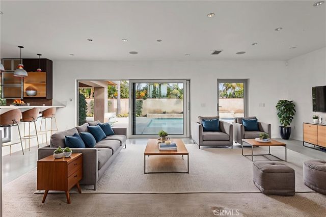 1518 Anita Lane, Newport Beach, CA 92660