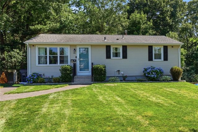 36 Mary Beth Drive, Warwick, RI 02886
