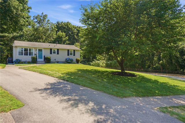 36 Mary Beth Drive, Warwick, RI 02886