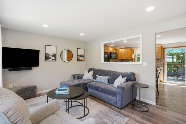 36 Mary Beth Drive, Warwick, RI 02886