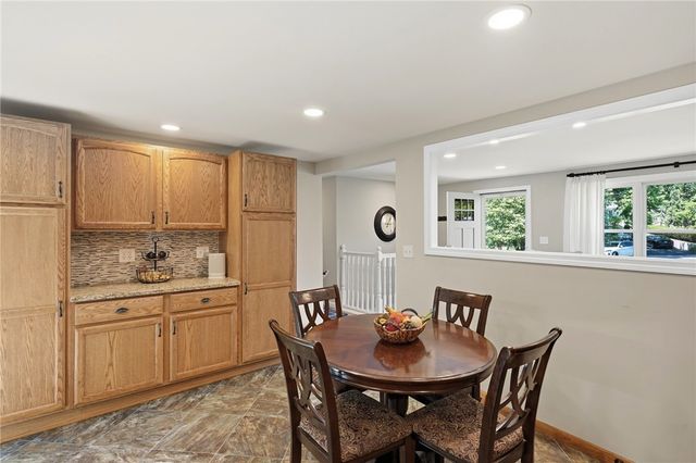 36 Mary Beth Drive, Warwick, RI 02886