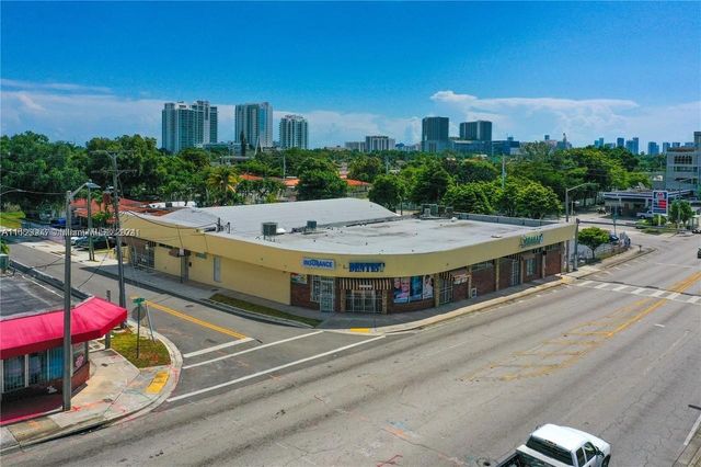 721 NW 21st Ct, Miami, FL 33125