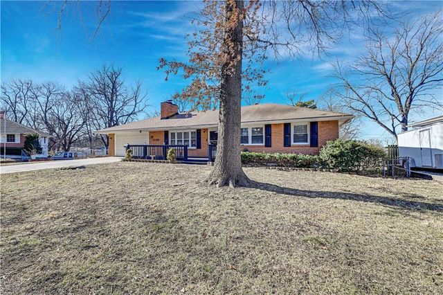 1358 S Delaware Avenue, Independence, MO 64055