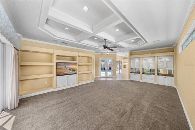 12231 WOODLANDS CIRCLE, Dade City, FL 33525