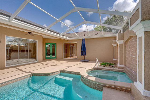 12231 WOODLANDS CIRCLE, Dade City, FL 33525