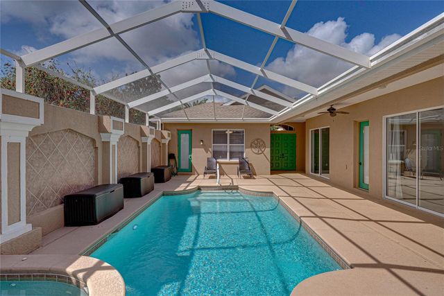 12231 WOODLANDS CIRCLE, Dade City, FL 33525