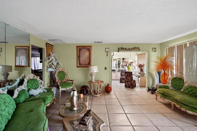 1803 S WILKINS AVENUE, Plant City, FL 33563