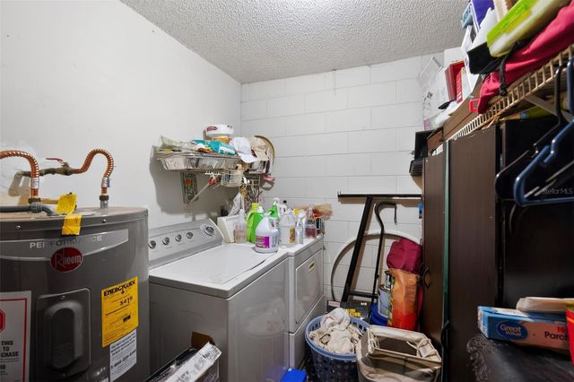 1803 S WILKINS AVENUE, Plant City, FL 33563