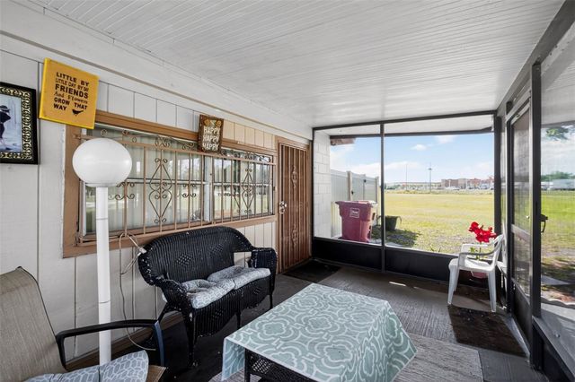 1803 S WILKINS AVENUE, Plant City, FL 33563