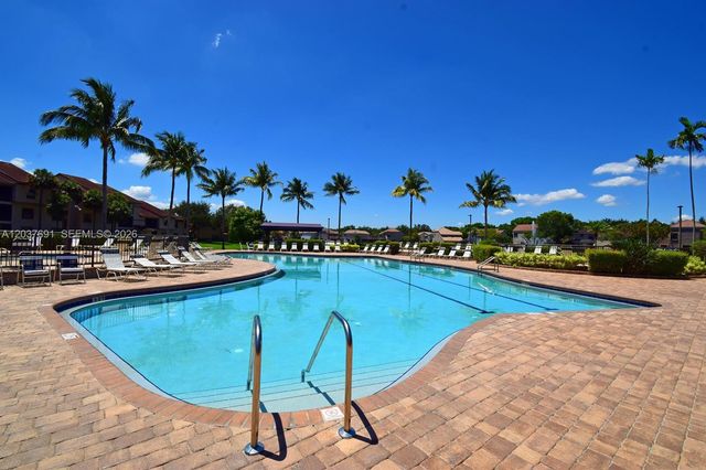 10661 NW 14th Street 248, Plantation, FL 33322