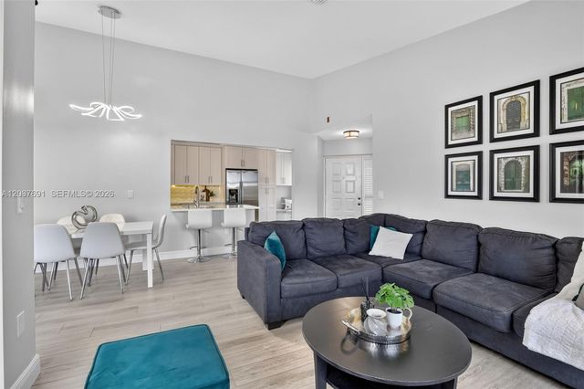 10661 NW 14th Street 248, Plantation, FL 33322
