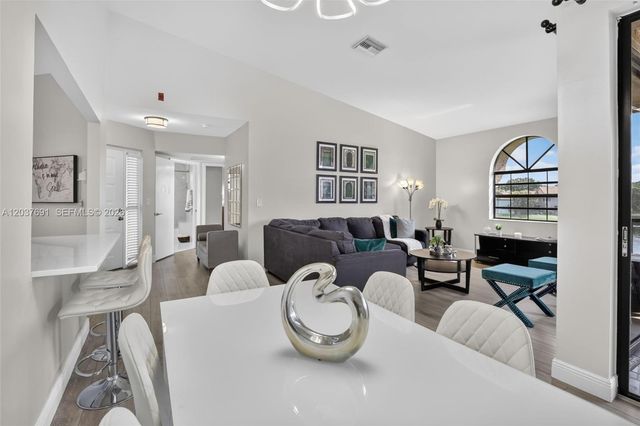 10661 NW 14th Street 248, Plantation, FL 33322