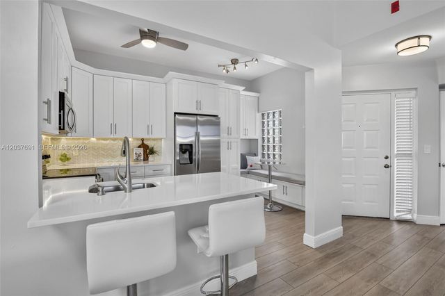 10661 NW 14th Street 248, Plantation, FL 33322