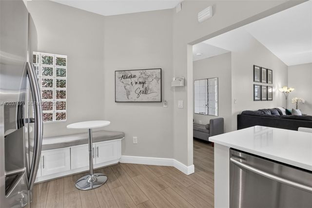 10661 NW 14th Street 248, Plantation, FL 33322