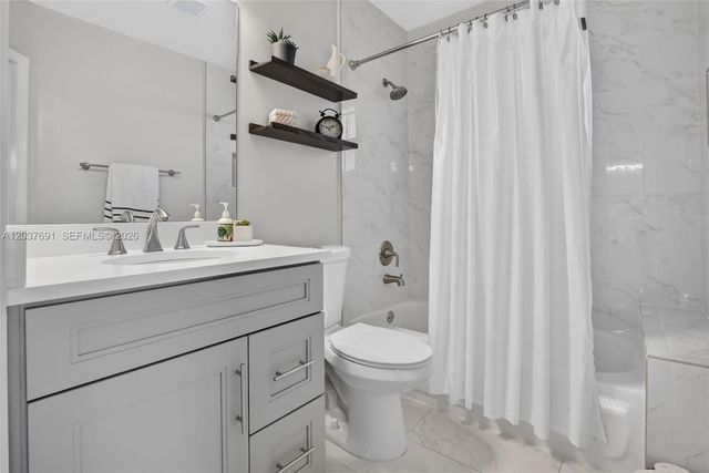 10661 NW 14th Street 248, Plantation, FL 33322