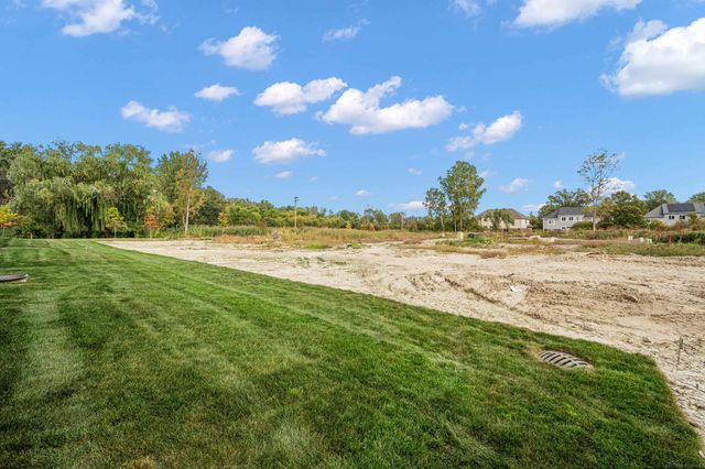 5956 Willow Grove Drive, Troy, MI 48085