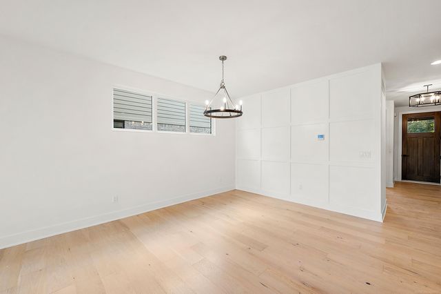 5956 Willow Grove Drive, Troy, MI 48085