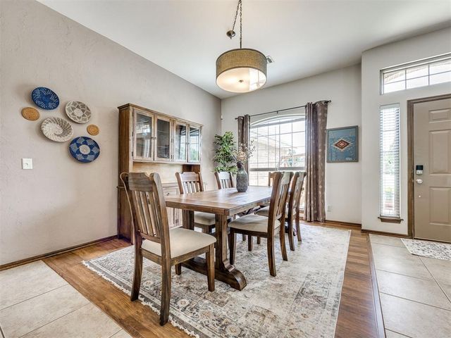 9085 Driftwood Court, Edmond, OK 73034