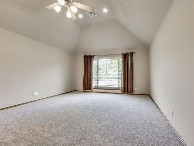 9085 Driftwood Court, Edmond, OK 73034
