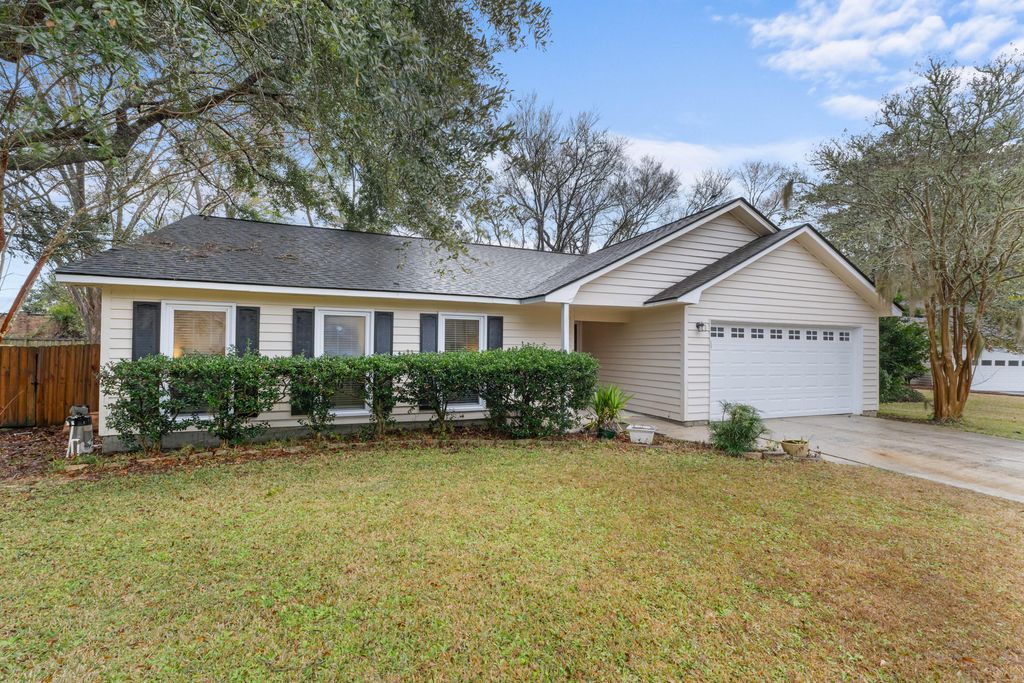 1121 Yorktown Court, Mount Pleasant, SC 29464