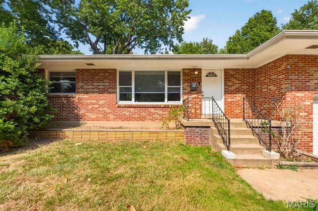 9091 Patrick Drive, St John, MO 63114