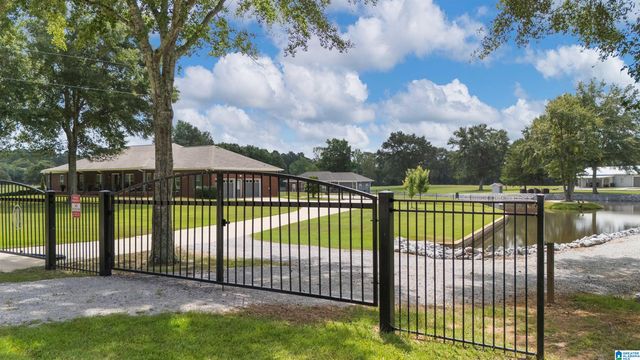 9524 COUNTY ROAD 42, Jemison, AL 35085