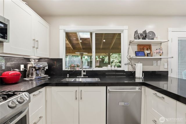 3317 SW 335th Street, Federal Way, WA 98023
