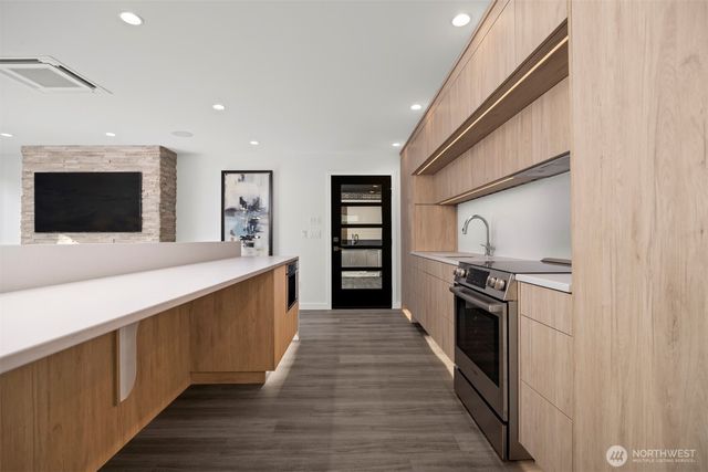 17144 Lake View Boulevard, Mount Vernon, WA 98274