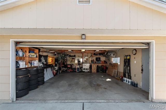 11945 Lillian Avenue, Des Peres, MO 63131