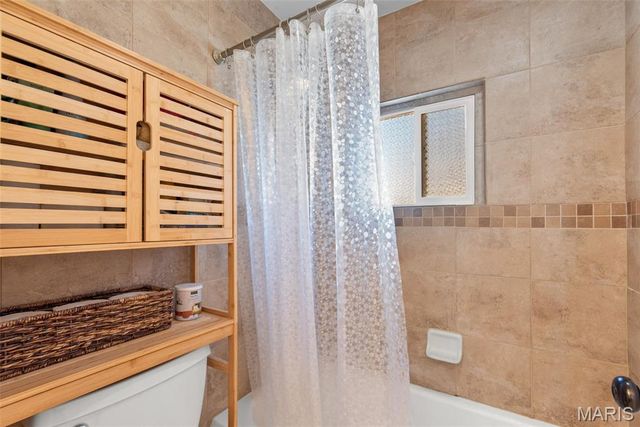 11945 Lillian Avenue, Des Peres, MO 63131