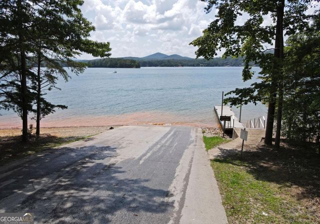 210 Longview Drive W, Blairsville, GA 30512