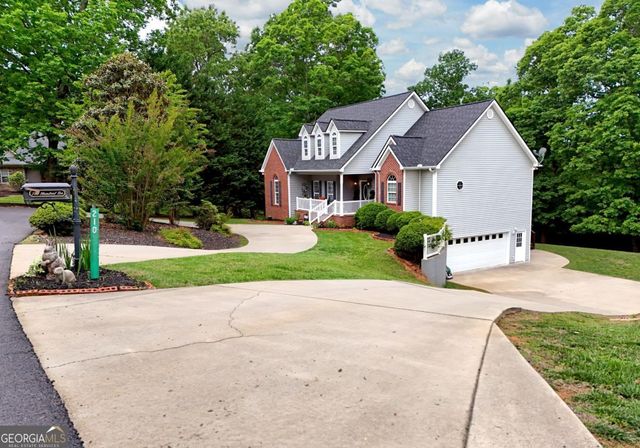 210 Longview Drive W, Blairsville, GA 30512