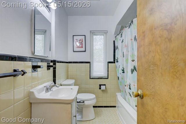 14220 Lincoln Street, Oak Park, MI 48237