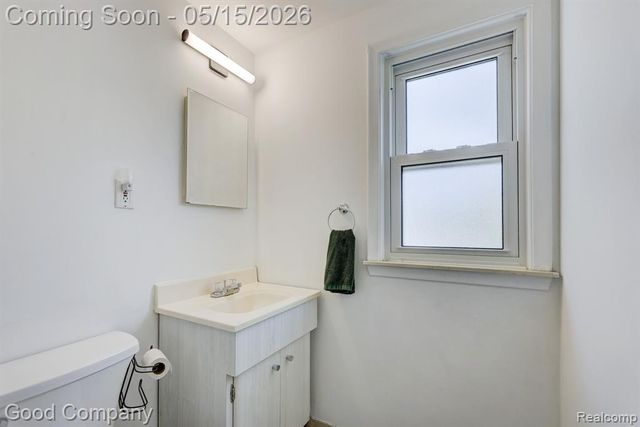 14220 Lincoln Street, Oak Park, MI 48237